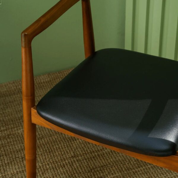 Untitled design (4) Ritzha liberty dinning chair