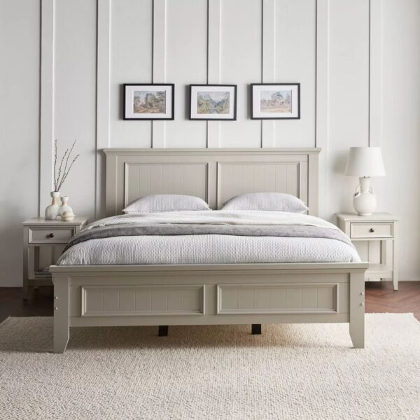 Ritzha Clifford Queen wooden Bed