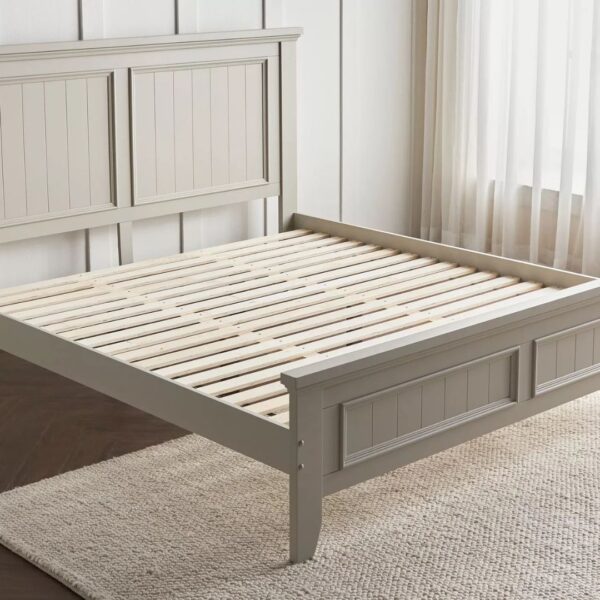 Ritzha Clifford Queen wooden Bed